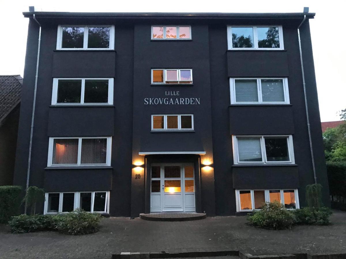 ランダーズ Lille Skovgaardenアパートホテル エクステリア 写真